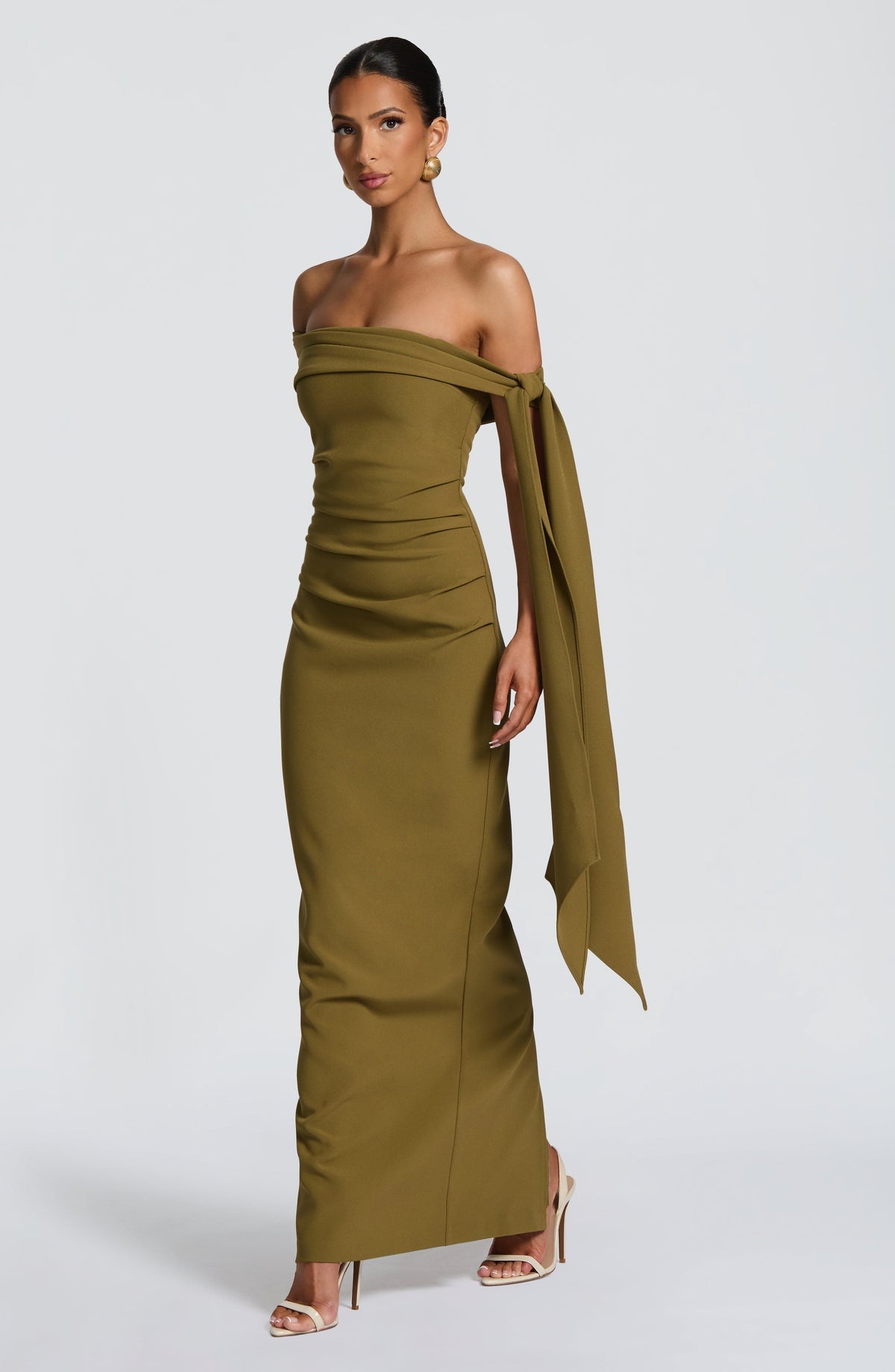 VESTIDO LONGO COM DECOTE OMBRO A OMBRO - TURIM