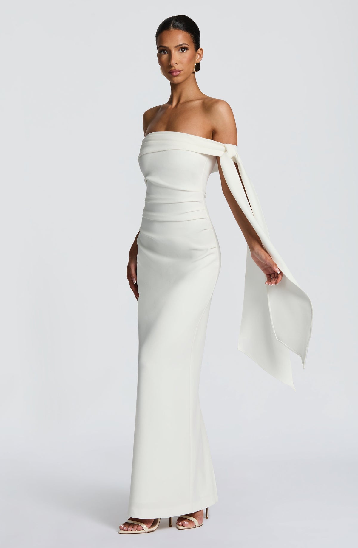VESTIDO LONGO COM DECOTE OMBRO A OMBRO - TURIM