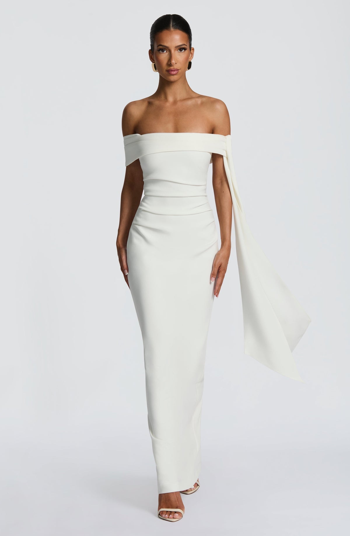 VESTIDO LONGO COM DECOTE OMBRO A OMBRO - TURIM