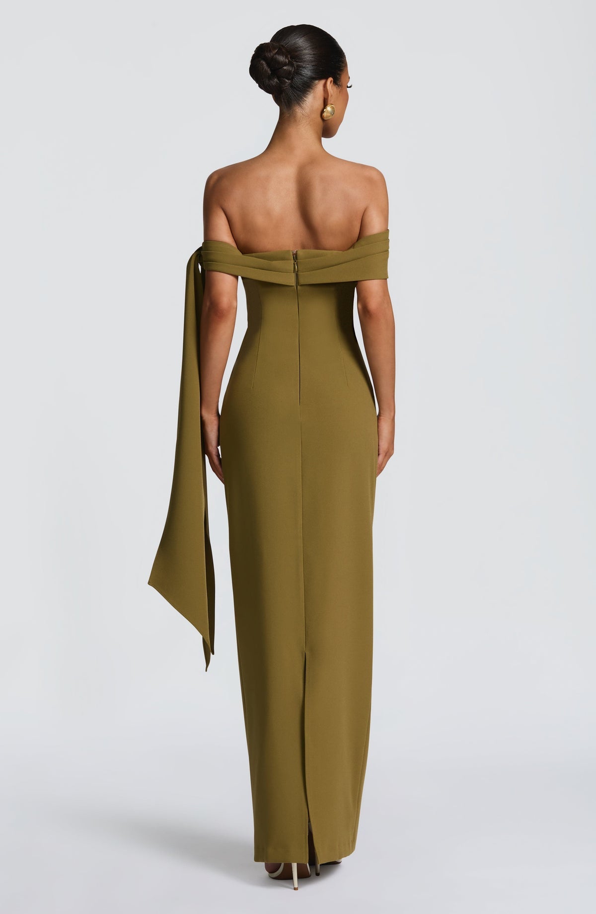 VESTIDO LONGO COM DECOTE OMBRO A OMBRO - TURIM