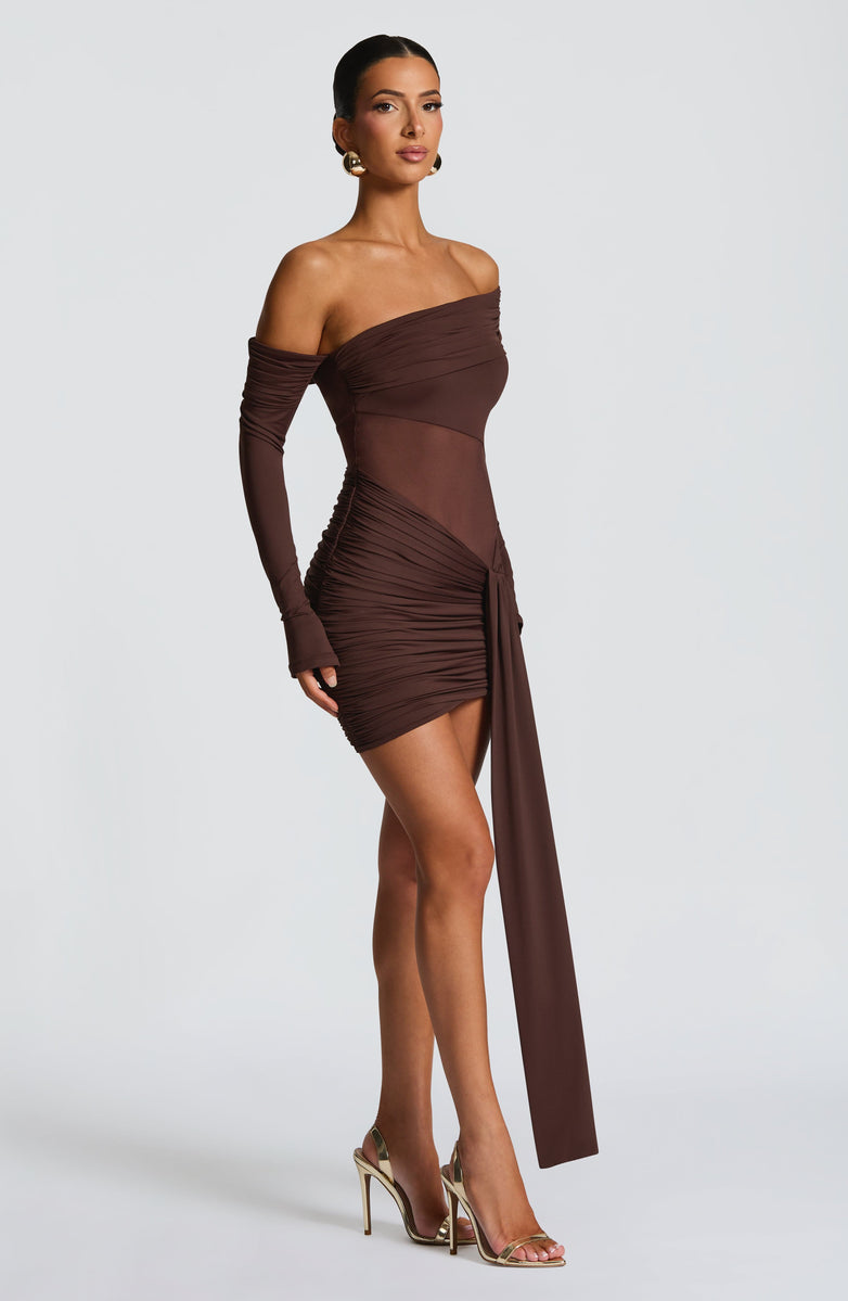 VESTIDO MINI EM TULE COM DECOTE OMBRO A OMBRO - CECILIA