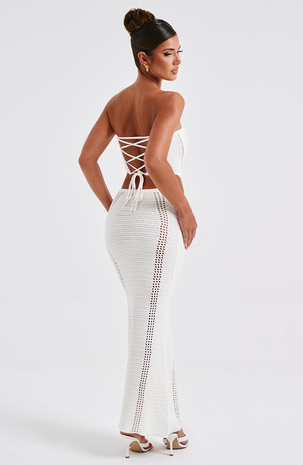 CONJUNTO LONGO COM AMARRAÇÃO NAS COSTAS - JULIANE