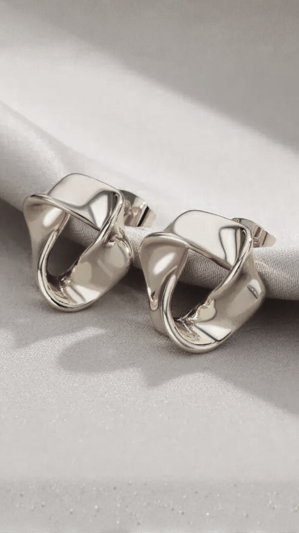 BRINCO DE AÇO INOXIDAVEL - CLOE