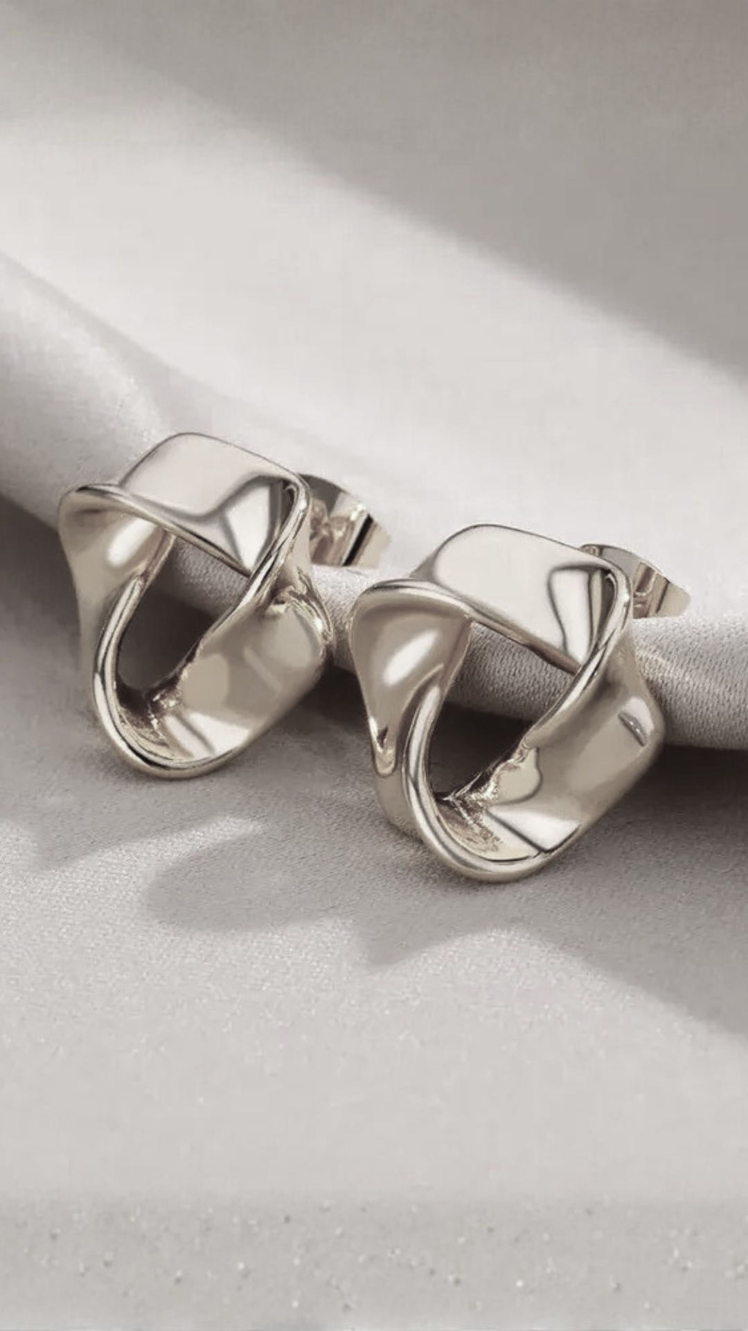 BRINCO DE AÇO INOXIDAVEL - CLOE