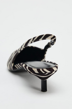 SALTO BAIXO BICO FINO - ZEBRA