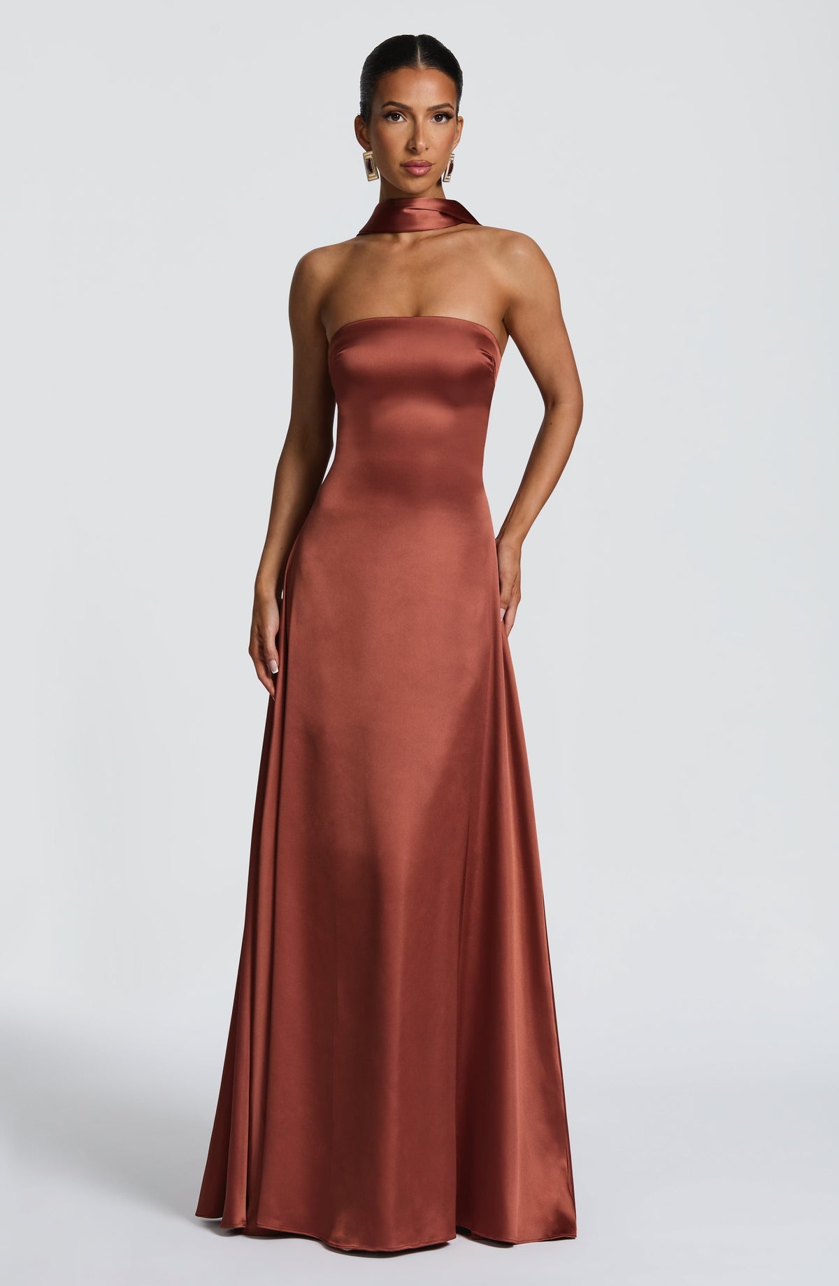VESTIDO LONGO COM DECOTE RETO - MAJU