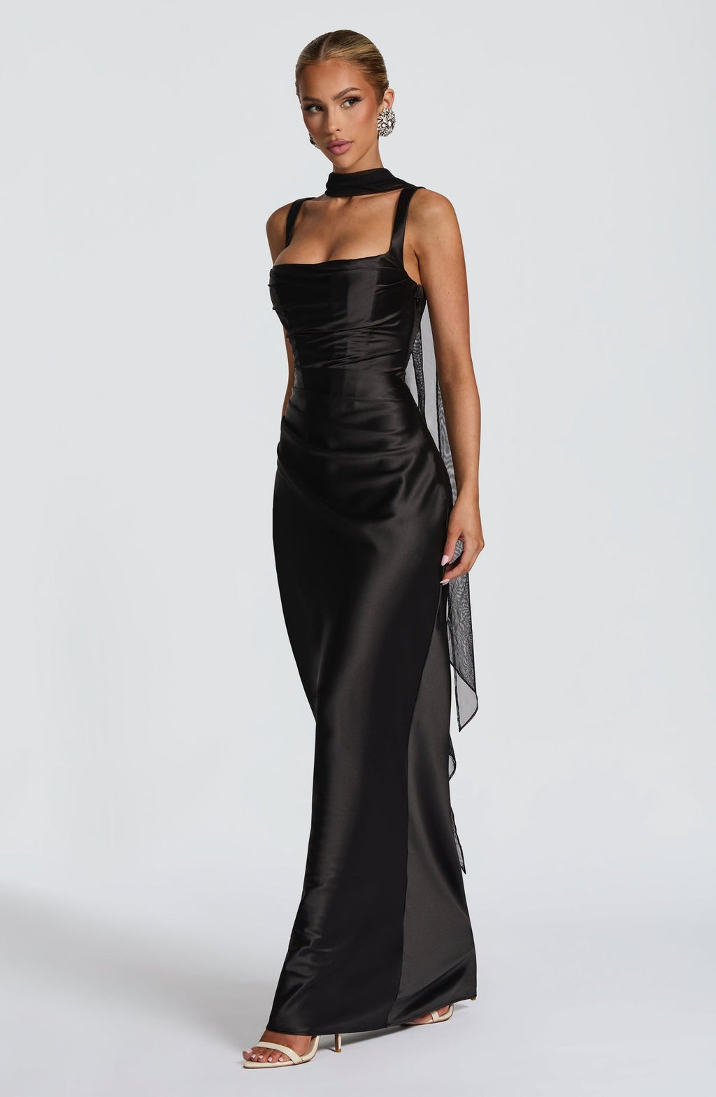 VESTIDO LONGO COM ALÇAS E AMARRAÇÃO NAS COSTAS - ELLIE