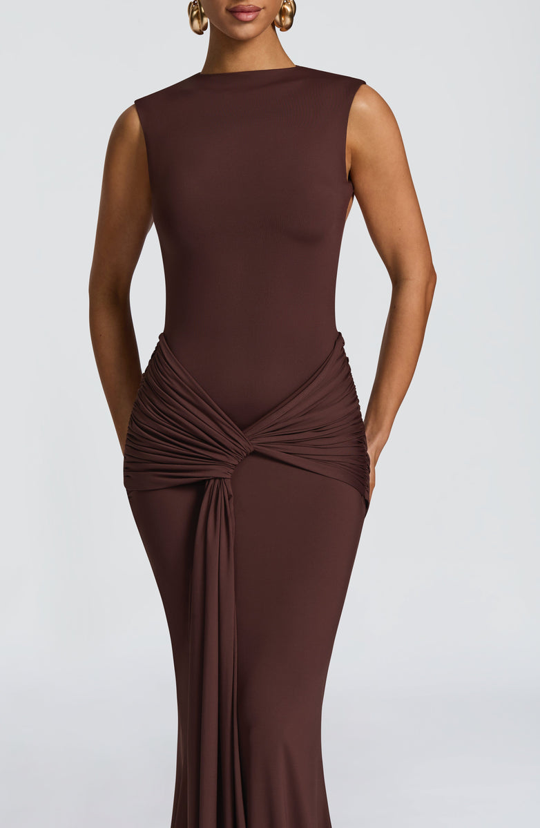 VESTIDO LONGO COM DECOTE NAS COSTAS - FELICIA