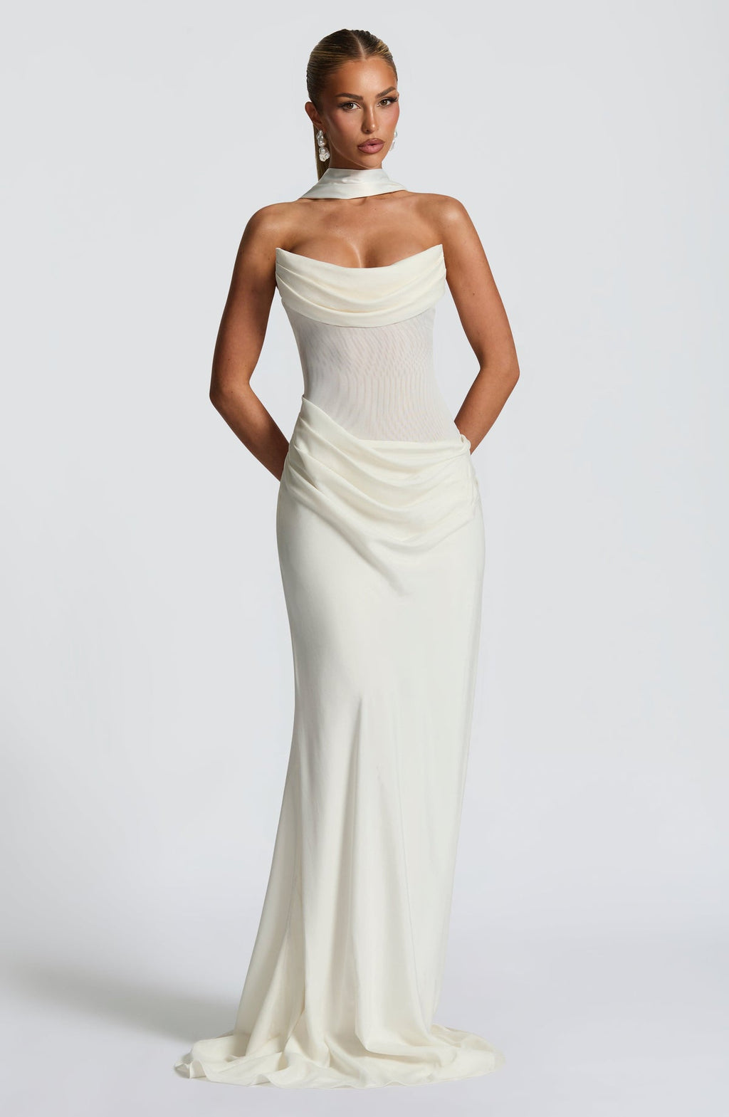 VESTIDO LONGO COM AMARRAÇÃO NAS COSTAS - BRIDE