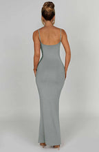 VESTIDO LONGO COM DECOTE SIMPLES E ALÇAS - CARINE