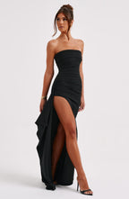 VESTIDO LONGO COM DECOTE RETO E FENDA LATERAL - CHARLOTE