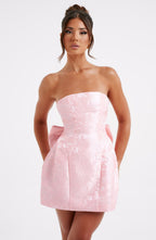 VESTIDO MINI COM DECOTE RETO E LAÇO NAS COSTAS - MARIAH
