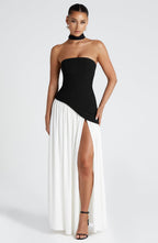 VESTIDO LONGO COM DECOTE RETO E FENDA LATERAL - LUNA