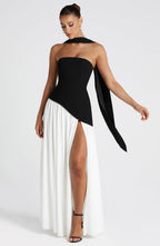 VESTIDO LONGO COM DECOTE RETO E FENDA LATERAL - LUNA