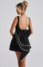 VESTIDO MINI COM LAÇO NAS COSTAS - PERLE
