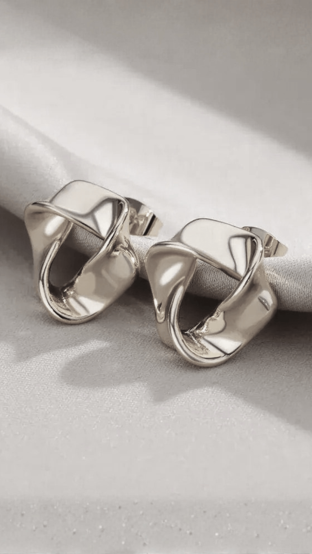 BRINCO DE AÇO INOXIDAVEL - CLOE - Use Viviena