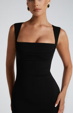 VESTIDO LONGO COM DECOTE RETO E ALÇAS - DIANA - Use Viviena